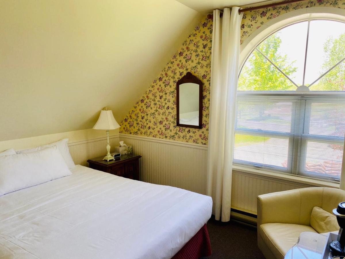Hotel Le Tricorne 3*