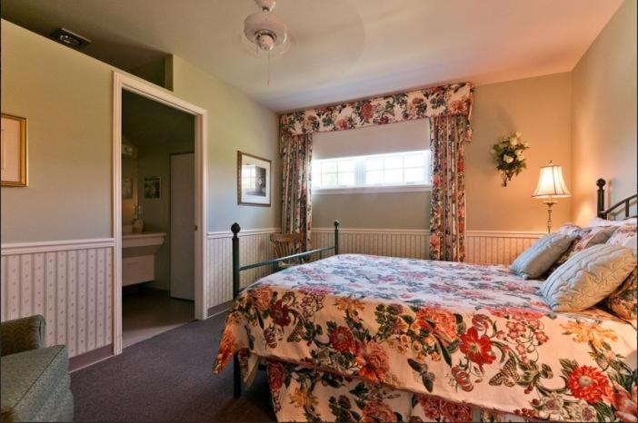 Le Tricorne Hotel North Hatley